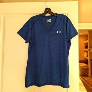 Ladies Under Armour Heat Gear XL V-Neck Lightweight Shirt Blue on Blue Pinstripe